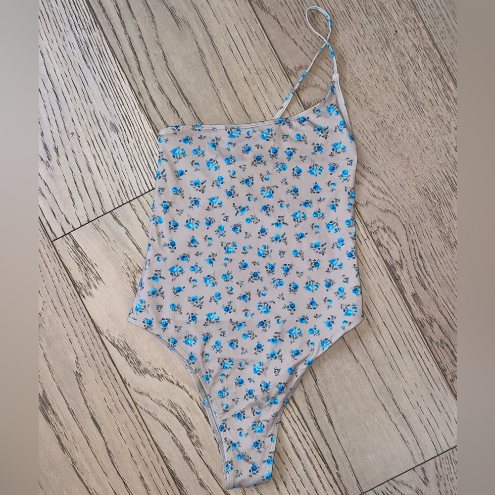 Frankie’s bikinis one piece